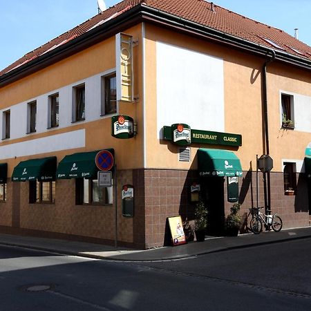 Hotel Classic Novy Bydzov Exterior photo