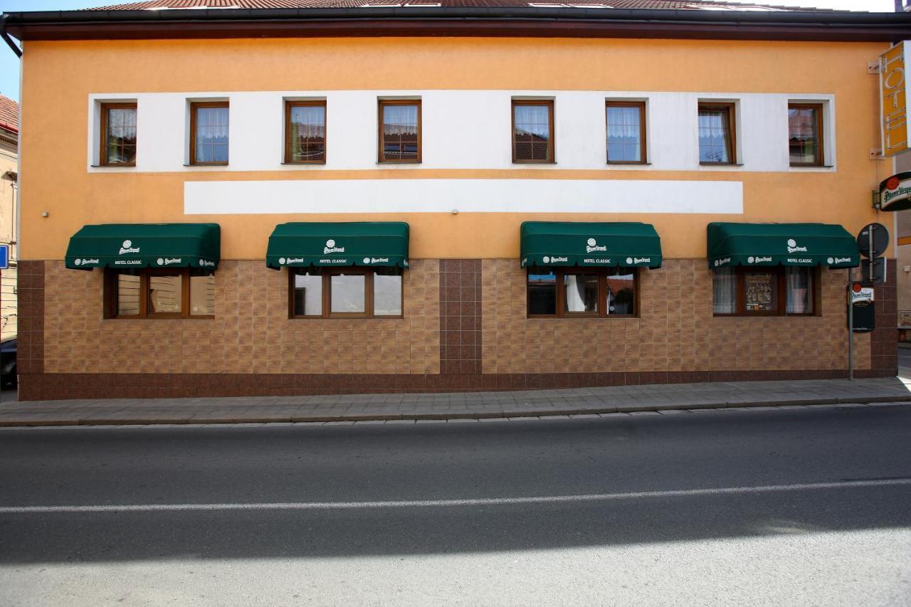 Hotel Classic Novy Bydzov Exterior photo